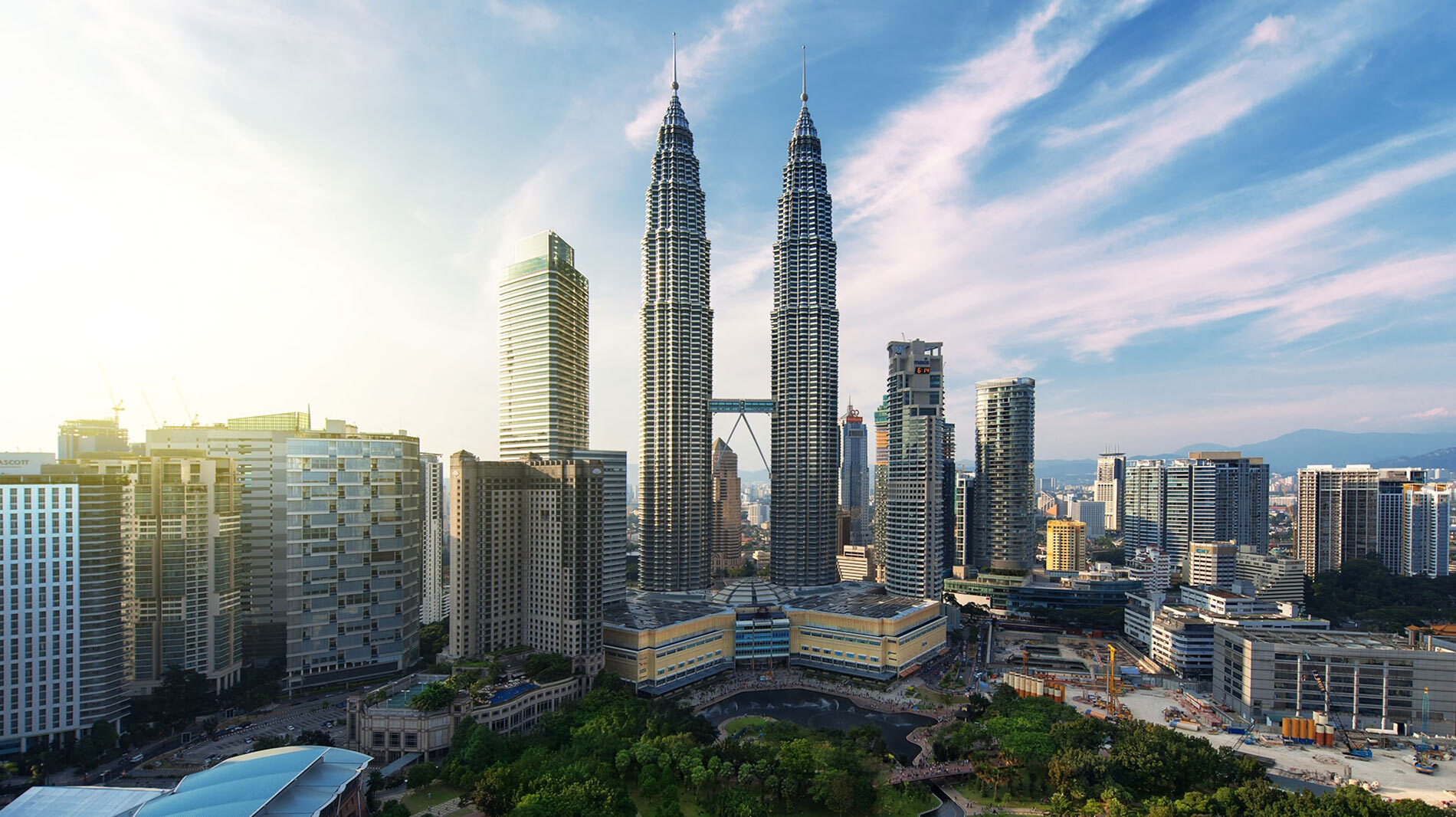 Kuala Lumpur is well known as a melting pot of Southeast Asia where many different races and cultures make the city of Kuala Lumpur a vibrant place to visit.