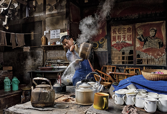 In Sichuan Province, pouring hot water for tea or refilling a teapot from high above is considered an art form.