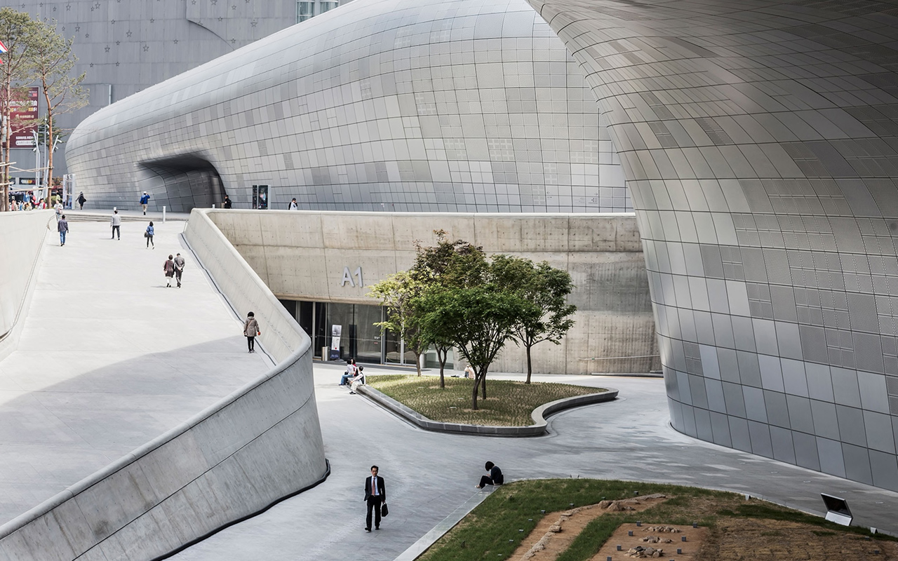 The Dongdaemun Design Plaza in Seoul, South Korea, was designed by architect Zaha Hadid.