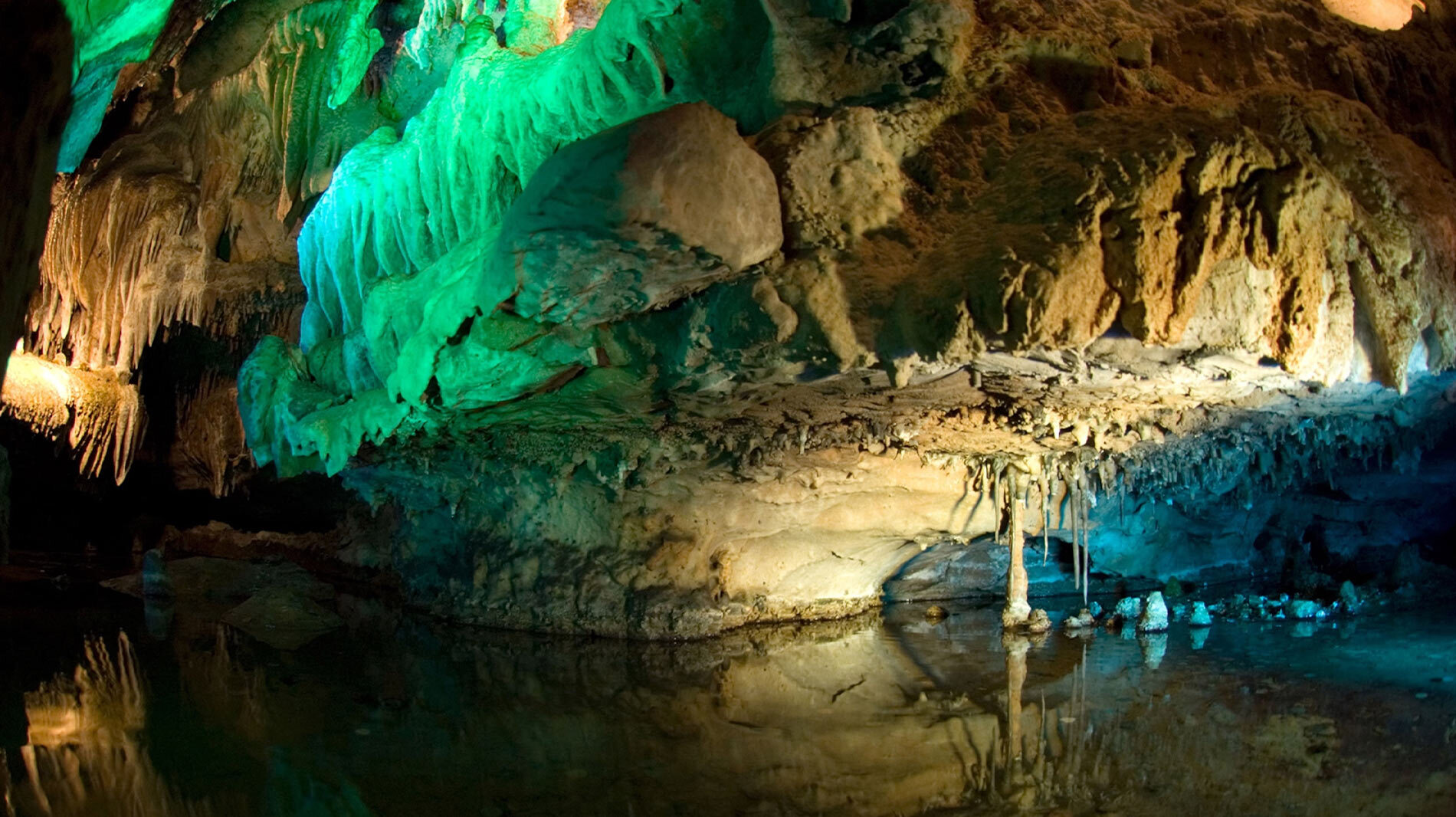 Tens of thousands of caves sprawl beneath Tennessee’s hills and farmlands, making for the perfect spelunking road trip.