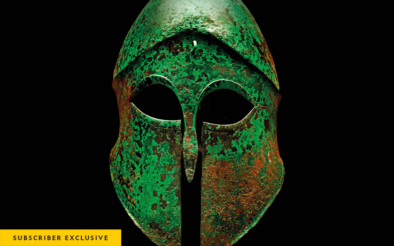 Corinthian helmet, fifth century B.C. Staatliche Antikensammlungen, Munich, Germany.