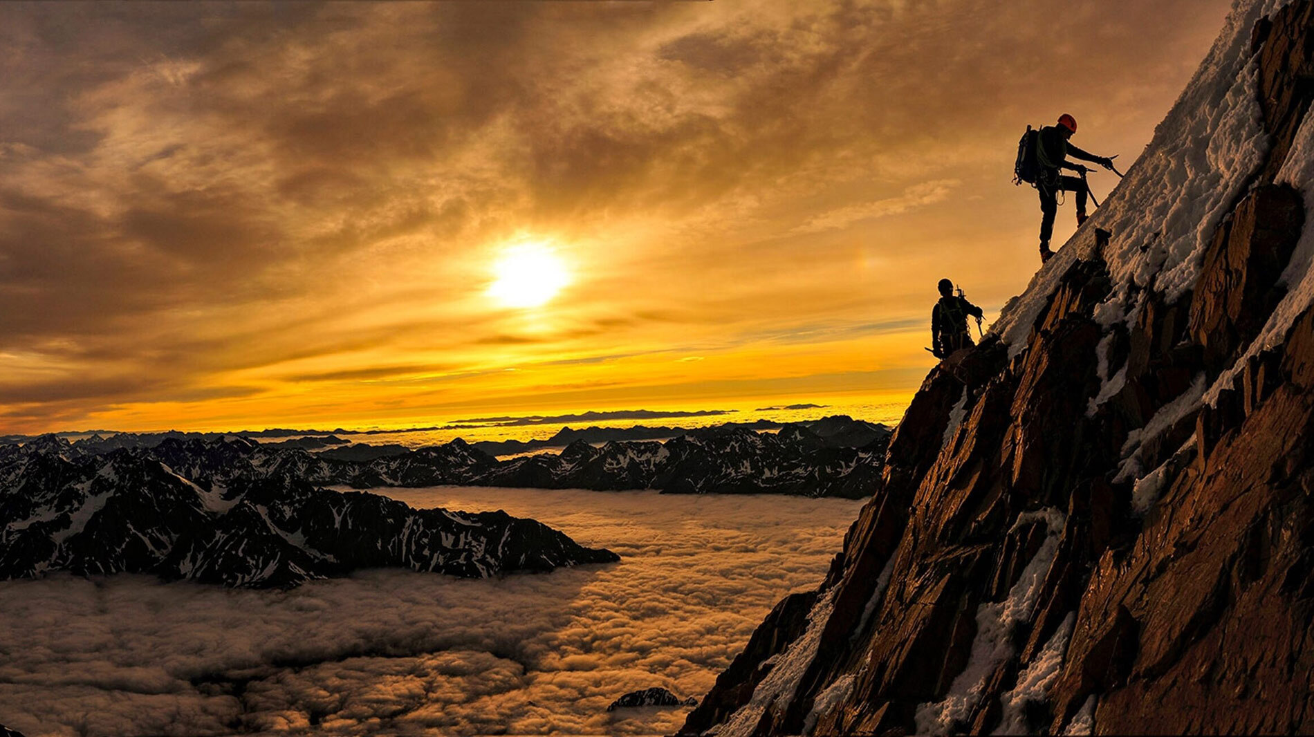 The Linda Glacier route is one of the most popular ways to the summit of Aoraki/Mount Cook. Don't be fooled by popularity—the route takes an average of 15-18 hours to complete and climbers must keep a steady pace to avoid icefall along the way.