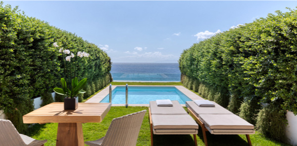 Earn 2,500 Bonus Points Per Stay — Landing Page