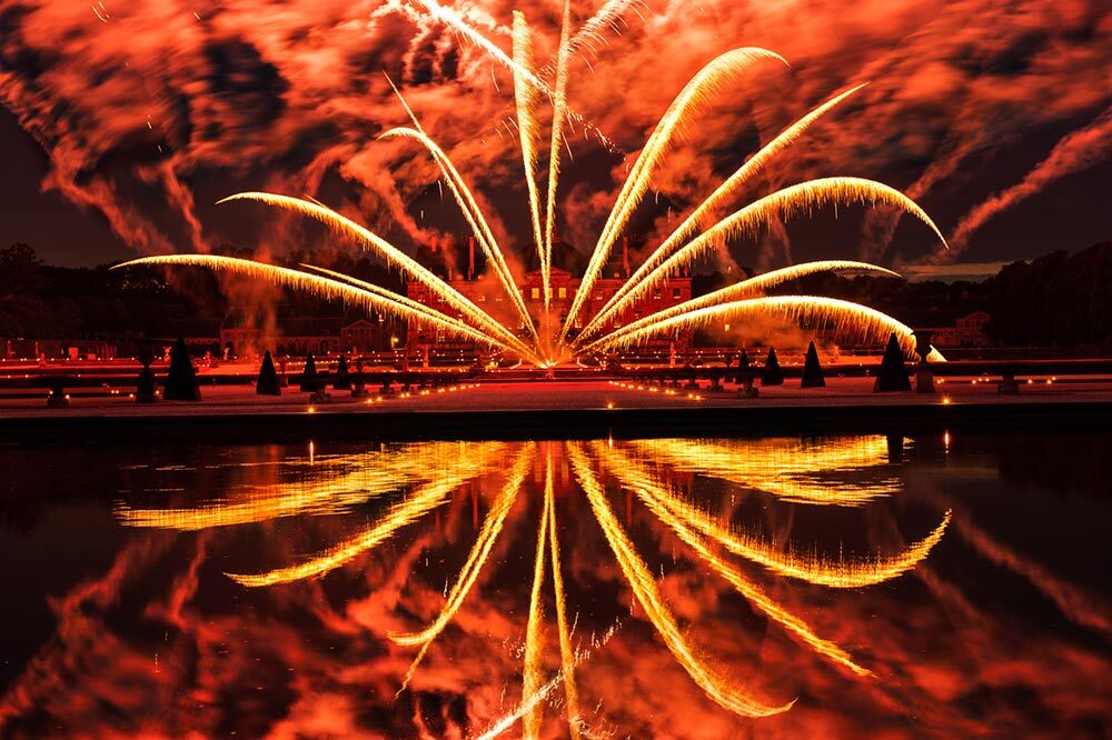 Fireworks illuminate the gardens of Vaux-le-Vicomte, Maincy, France.