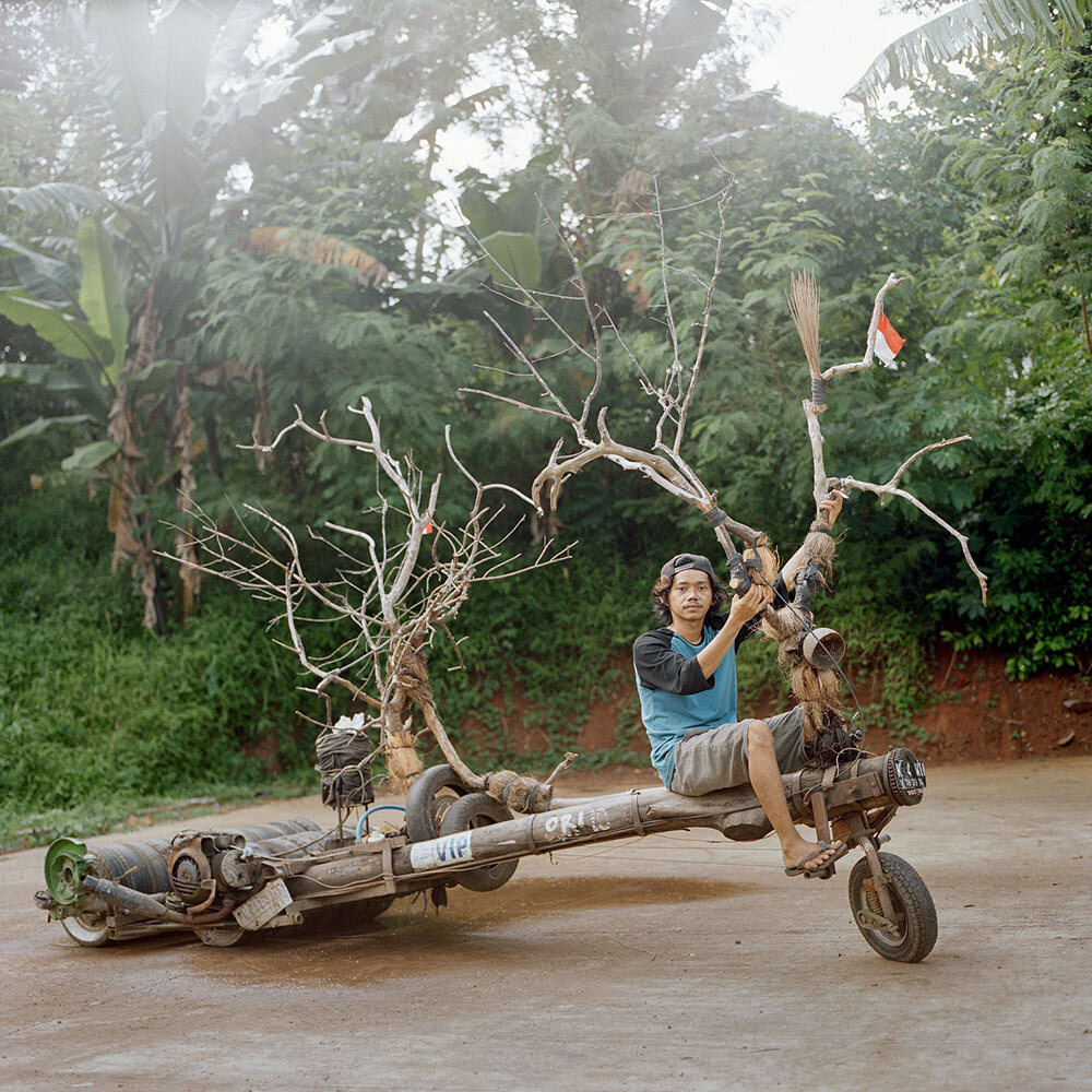 Neo is a scooterist from Balaraja, a small town in Banten Province, Java. He is known for his custom-made tree Vespa and commands a large following on Instagram. In 2016, he traveled for more than 3,000 miles in this Vespa.