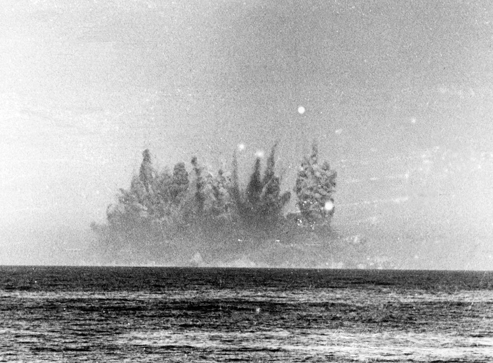 In one of the largest planned non-nuclear detonations in history, British forces blew up 7,000 tons of surplus ammunition on the tiny North Sea island of Heligoland in Operation Big Bang on April 18, 1947.