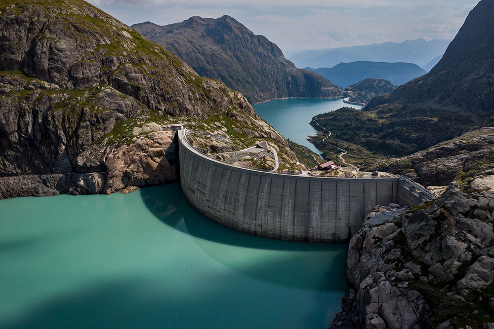 A dam in the mountains