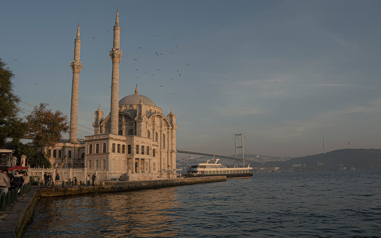 The Ortaköy Mosque, officially the Büyük Mecidiye Camii, was completed in 1854 in the Beşiktaş district on the Bosphorus Strait.