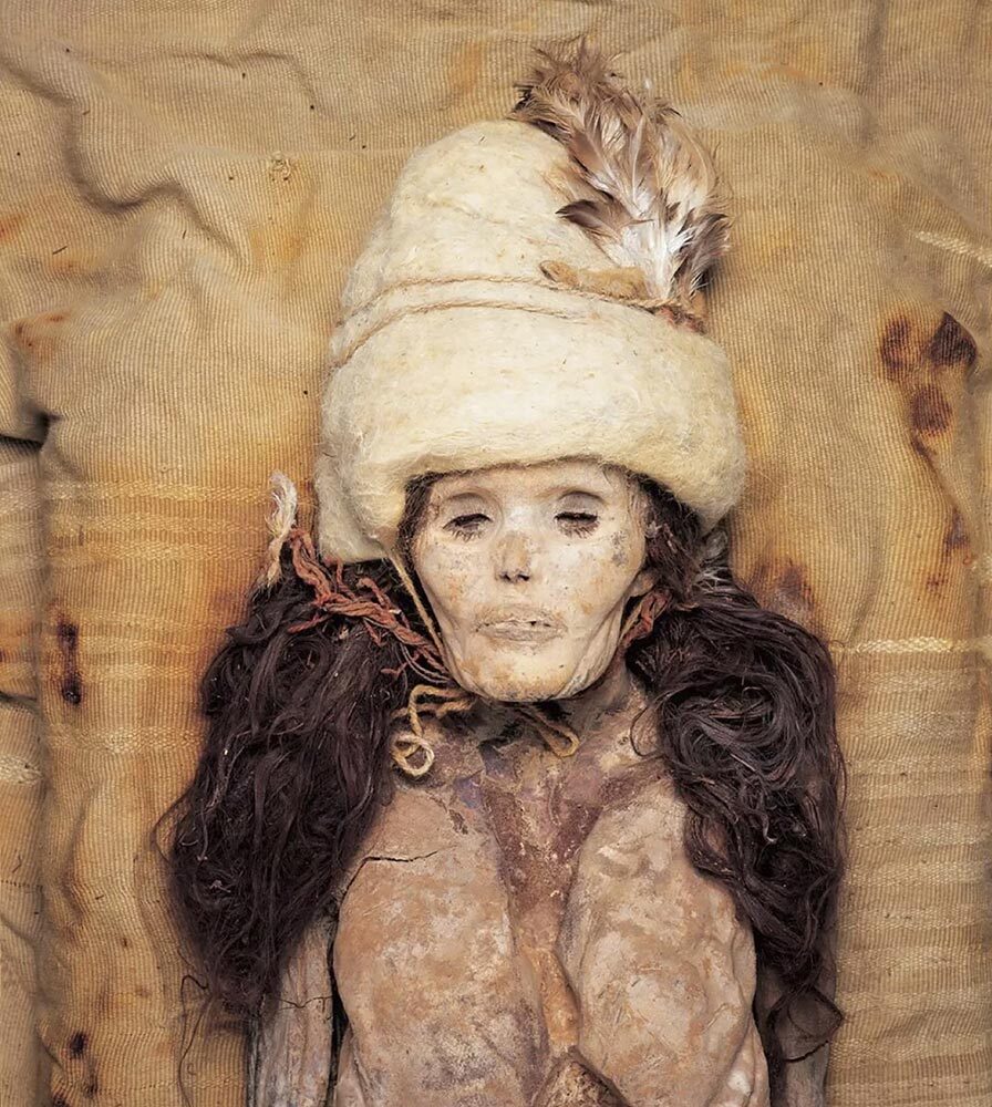 One of the most famous mummies found in the Tarim Basin is the Princess of Xiaohe, also known as the Beauty of Xiaohe. Named for the cemetery where her body was found, she is remarkably well-preserved even down to her eyelashes.