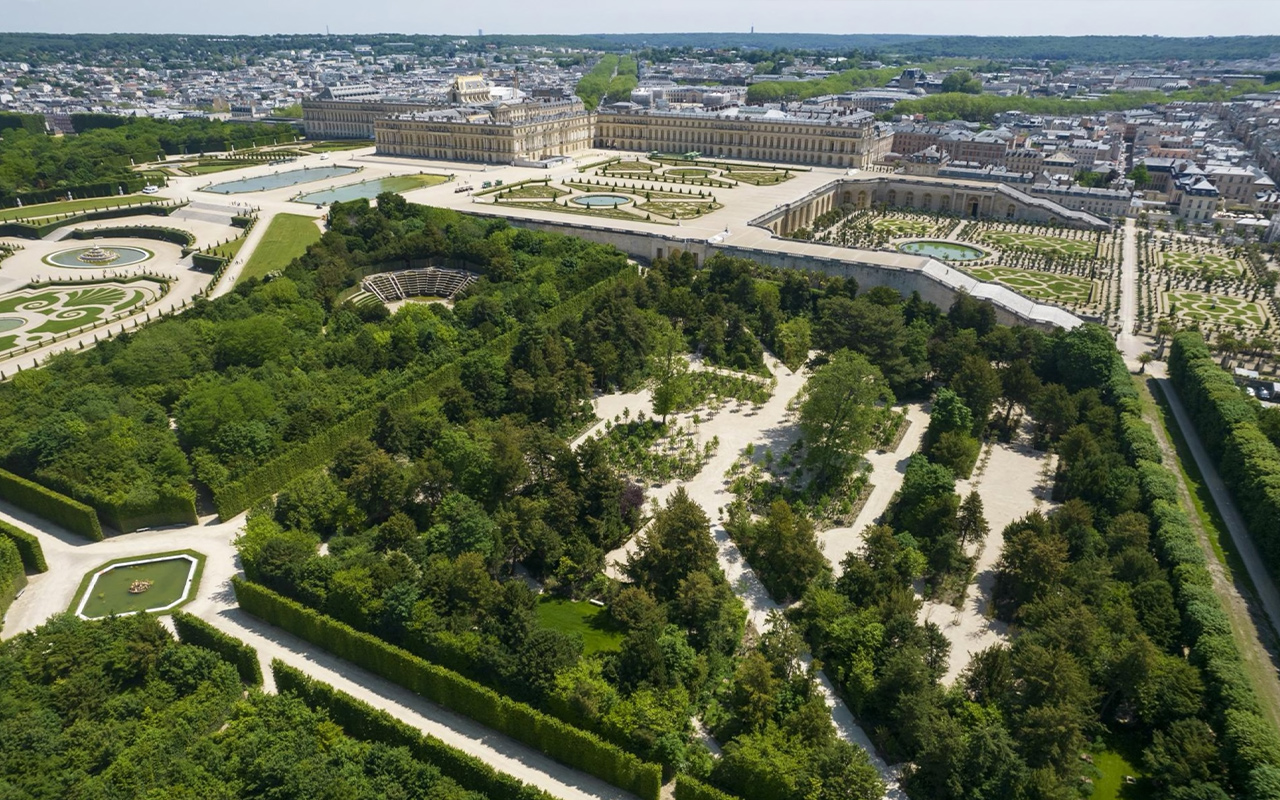 The Queen’s Grove is one of several gardens at the Palace of Versailles in France. Designed as a series of secluded open-air “rooms,” where Marie-Antoinette could escape from prying eyes, the garden plot has been restored with a remarkable variety of plant species.