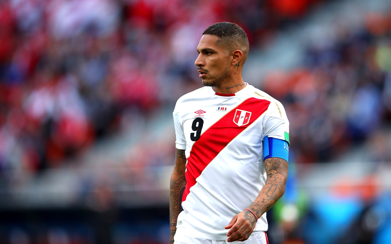 Paolo Guerrero in action during the 2018 FIFA World Cup Russia match between France and Peru on June 21, 2018.