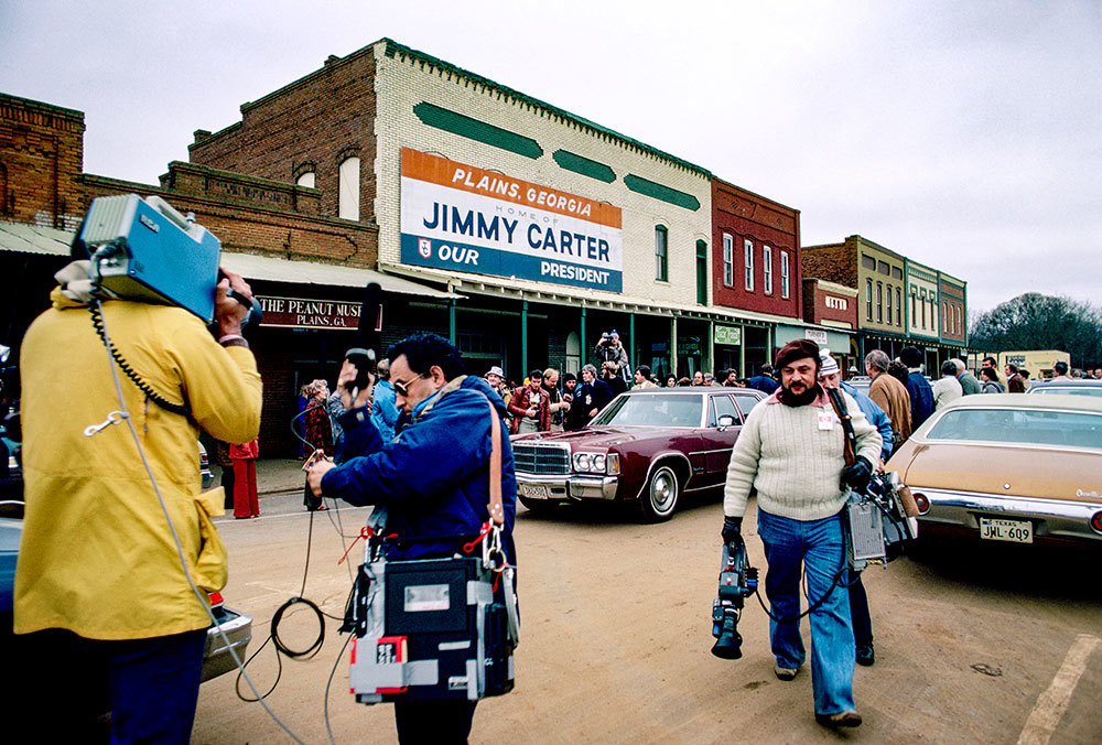 The press descends on Plains, Georgia