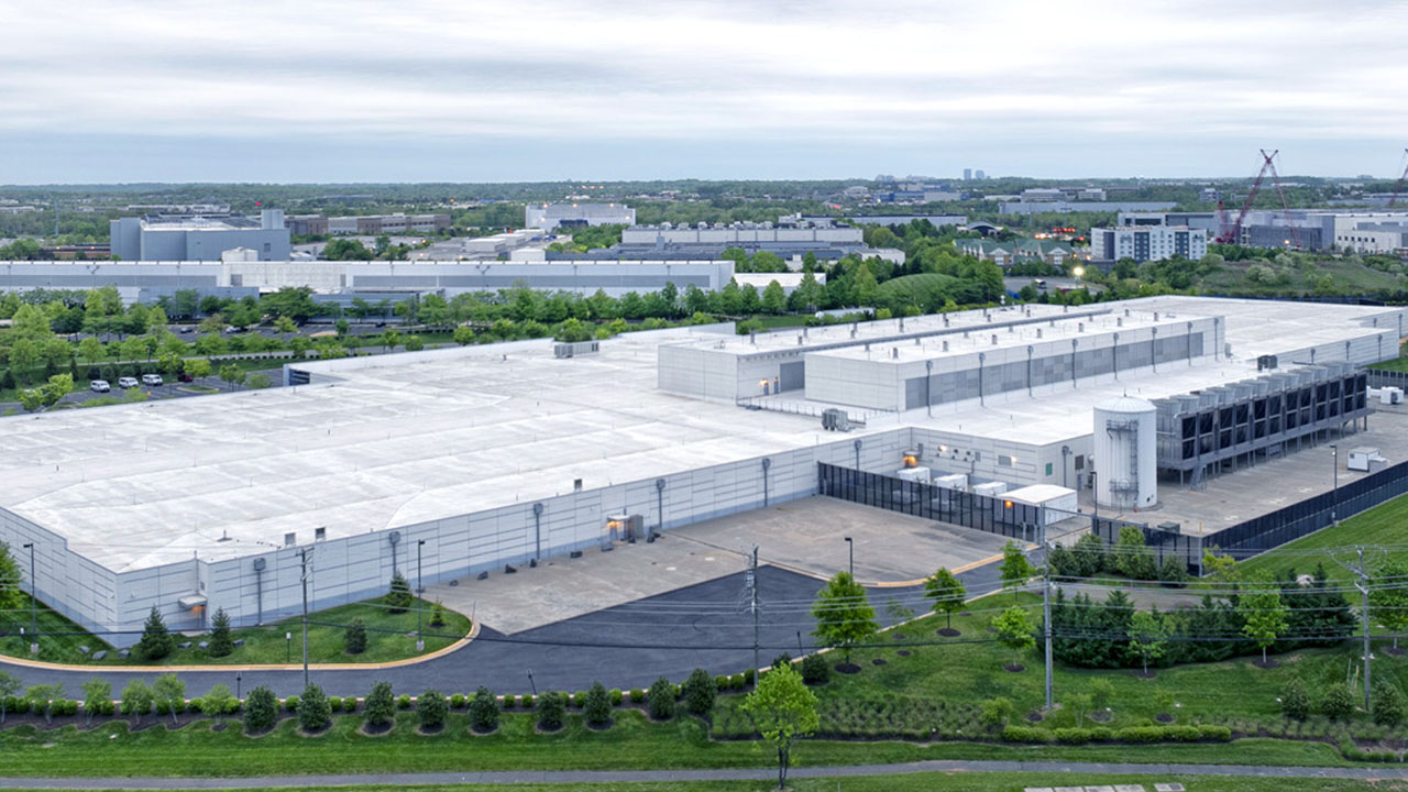 An image linking to the web page “What the real estate industry needs to know about data centers” on McKinsey.com.