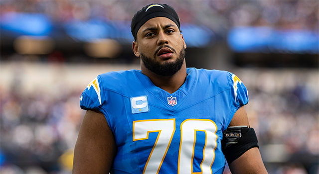 Chargers OT Rashawn Slater to miss 2025 season with torn patellar tendon