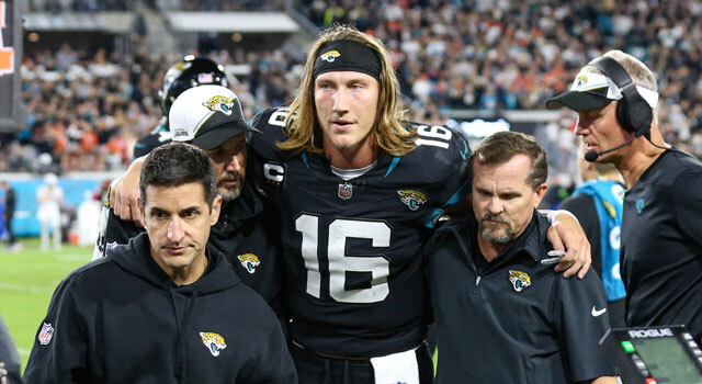 Trevor Lawrence leaves 'MNF' with ankle sprain