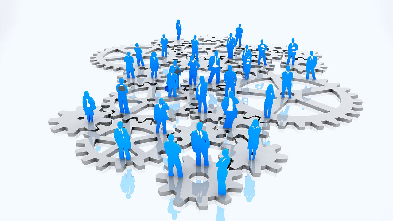 An image linking to the web page “Scaling the 21st-century leadership factory” on McKinsey.com.
