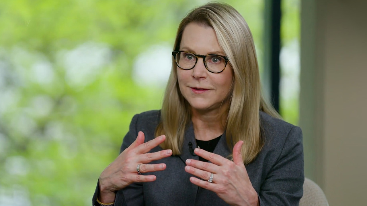 An image linking to the web page “Keep it simple and keep moving: An interview with Claudia Toussaint” on McKinsey.com.