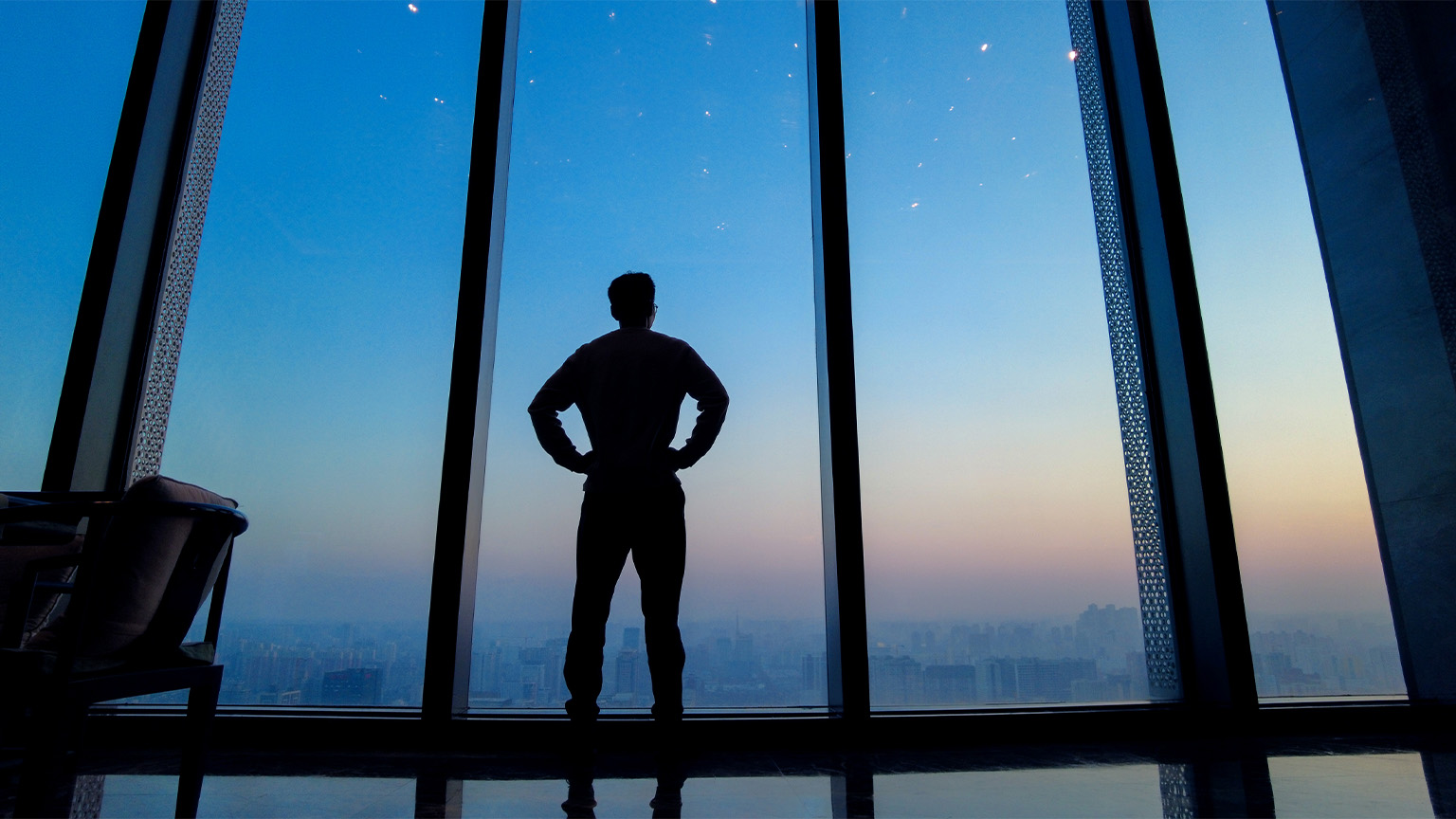 An image linking to the web page “How the best CEOs are meeting the AI moment” on McKinsey.com.