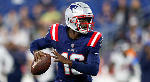 Pats OC: Rookie QB 'can play a lot of different places'