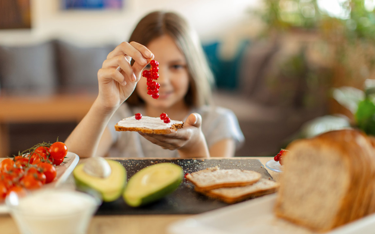 girl eating food