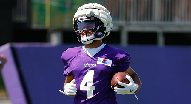 Vikings' Rondale Moore to miss season after knee injury vs. Texans