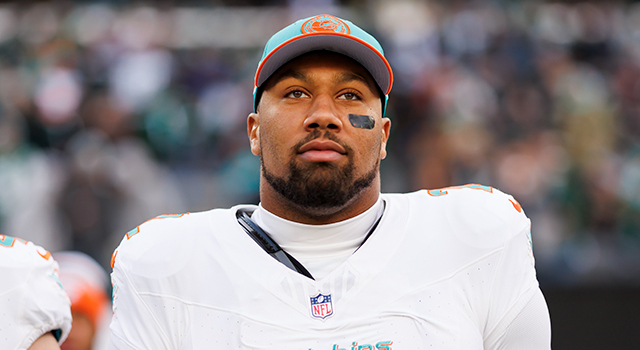 Dolphins' Bradley Chubb (torn ACL) out for season