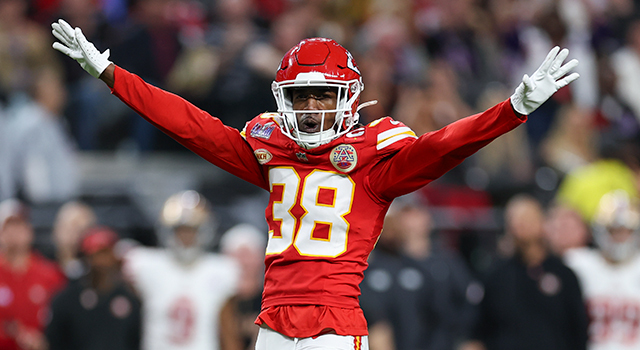 Chiefs use franchise tag on CB L'Jarius Sneed