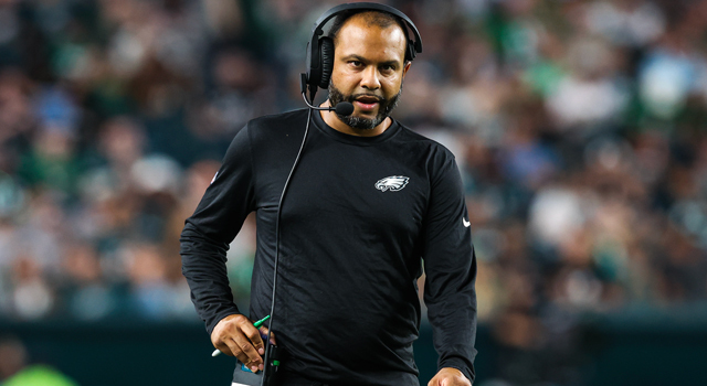 Eagles fire defensive coordinator Sean Desai